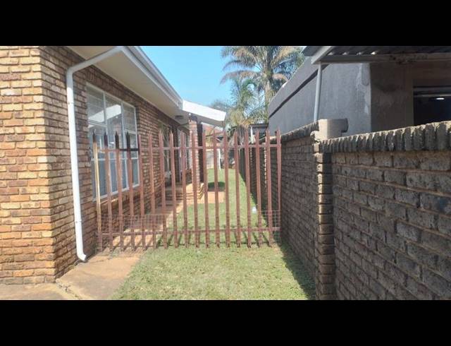 3 BEDROOM HOUSE FOR SALE IN RANDPOORT
